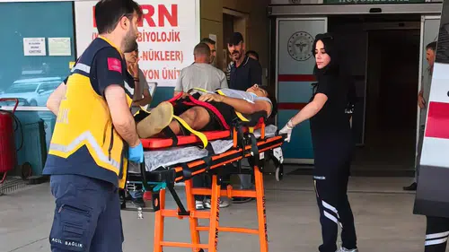 İnegöl yolunda otomobilin çarptığı 15 yaşındaki çocuk yaralandı