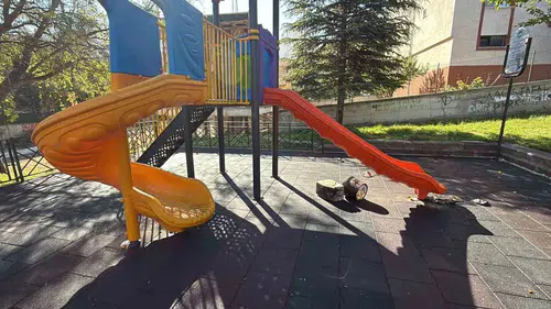 Eskişehir’de çocuk parkına çirkin saldırı