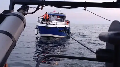 Marmara Denizi'nde sürüklenen teknedeki 6 kişi kurtarıldı
