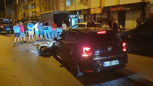Gazipaşa’da kırmızı ışık kazası Sürücü olay yerinden kaçtı