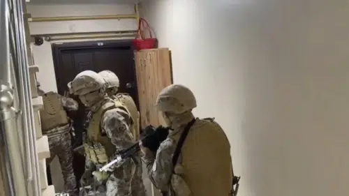 İstanbul Anadolu Yakası'ndaki suç şebekesine şafak operasyonu