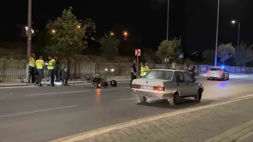 Kayseri'de motosikletli polis kaza yaptı