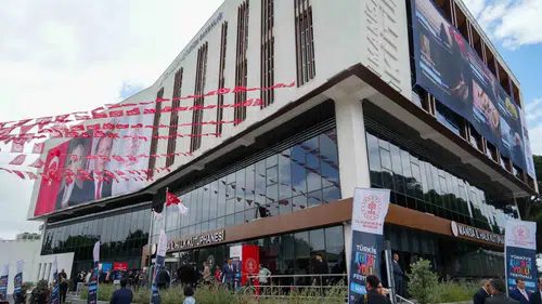 Manisa’nın Yeni Kültür Durağı Yarım Milyon Ziyaretçiye Kapılarını Açtı