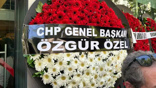 Cenaze töreninde dikkat çeken ayrım: Kılıçdaroğlu'nun çelengi alındı mı
