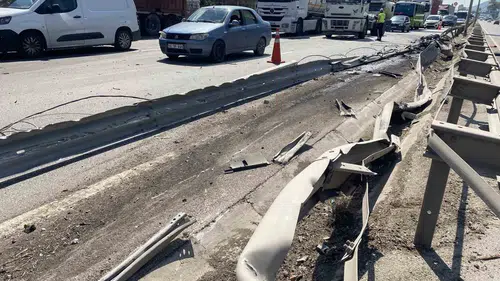 Kocaeli’de tır dehşeti Bariyerleri aşıp karşı şeride daldı