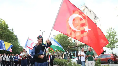 İnegöl festival coşkusunu 200 bin kişiyle geride bıraktı