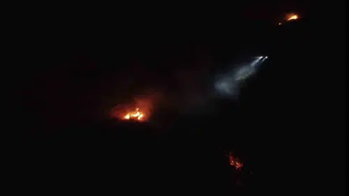 Balıkesir yolunda gece yarısı alevler ormana sıçradı