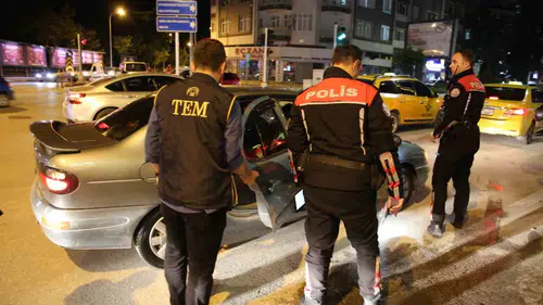 Afyonkarahisar’da geniş çaplı huzur operasyonu
