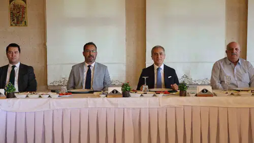 Nevşehir Valisi Kök gazetecilerle bir araya geldi