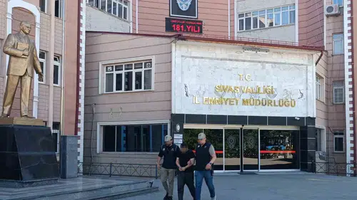 Sivas polisi aranan FETÖ hükümlüsünü yakaladı