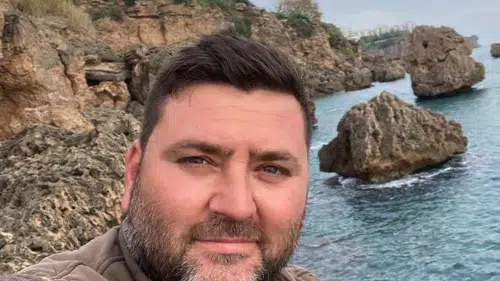 Antalya'da eşini bıçaklayan sanığa 11 yıl hapis cezası