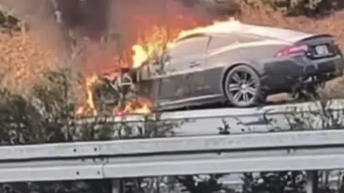 Bursa otoyolunda otomobil yangını paniği