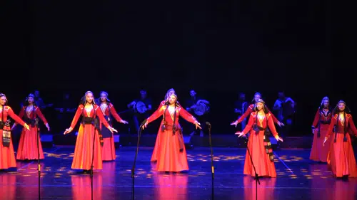 Bursa sahnesinde Gürcistan rüzgarı esti