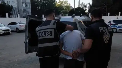 Pazar yerindeki hırsızlık şüphelisini güvenlik kameraları ele verdi