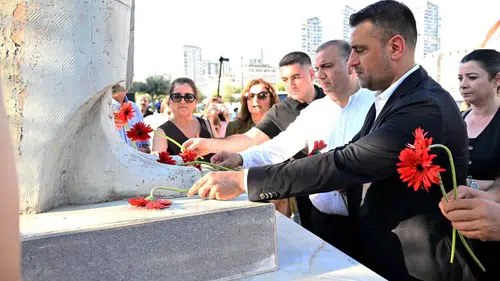 Madımak acısı Adana'da anıldı