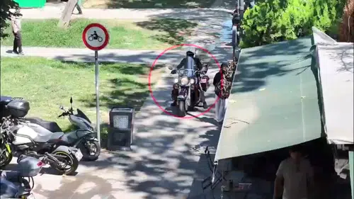 İstanbul’da yaya yoluna giren motosikletlilere dronlu takip