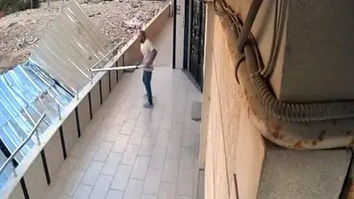 Avcılar'da demir çalan hırsızlar uyuşturucu operasyonuyla yakalandı
