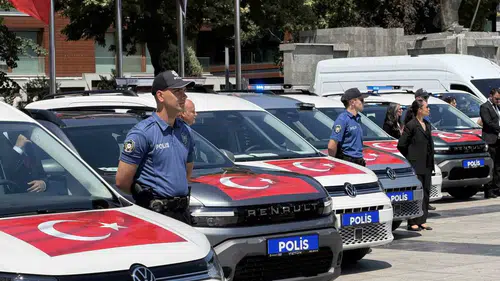 Düzce polisi filosuna 24 yeni araç ekledi