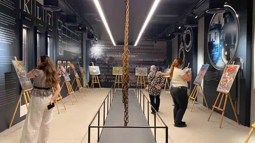 Sinop'ta 15 Temmuz'u anlatan öğrenciler eserlerini sergiledi