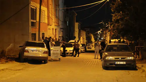 Eskişehir’de sokak kavgası karakolluk etti