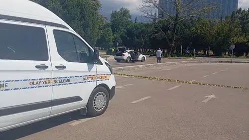 Bursa Adliyesi önünde silahlı kavga paniği