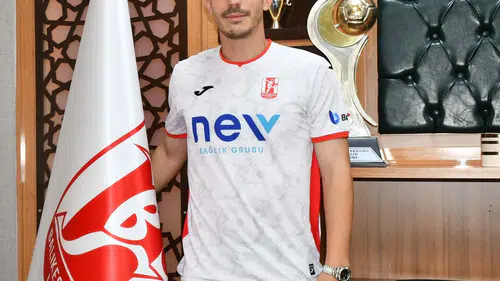 Balıkesirspor savunmaya tecrübeli ismi dahil etti