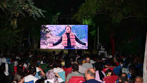 Manisalılar açık havada nostaljiye doyuyor
