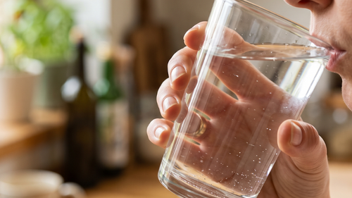 Günde 2 litre su içme kuralı çürüdü