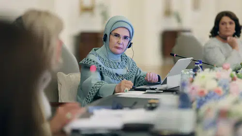 Emine Erdoğan'dan lider eşlerine dijital güvenlik çağrısı