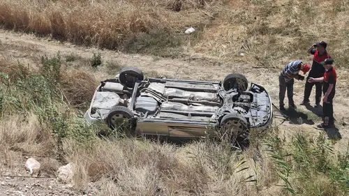 Kütahya’da trafik kazası Otomobil şarampole uçtu