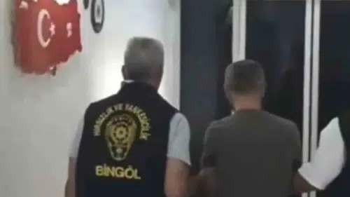 Bingöl’de sigara hırsızı polisten kaçamadı