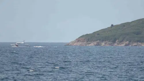 Ayvalık açıklarında tekne faciası Bir genç denizde kayboldu