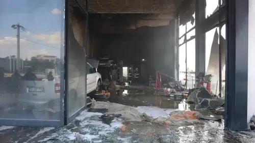 Korkutan yangın: Küllerin arasında mucizevi kurtuluş