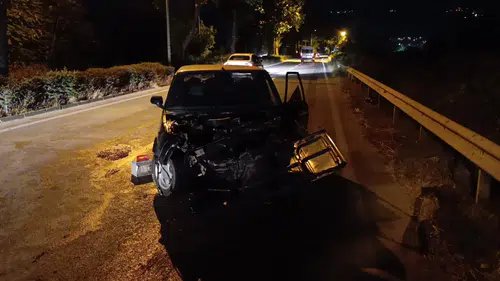 İnegöl yolunda kaza yapan genç sürücü hastanelik oldu