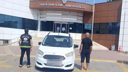 Mersin trafiğini tehlikeye atan sürücüye ağır ceza