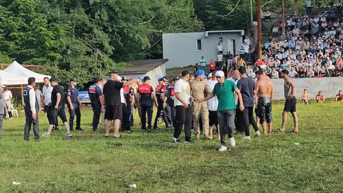 Yağlı güreşte kavga çıktı! Jandarma müdahale etti