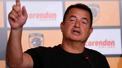 Acun Ilıcalı ve Corendon iş birliğini uzattı