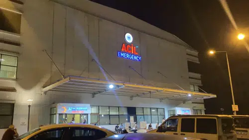 Kastamonu'da iki aracın çarptığı genç sürücü yaşam mücadelesi veriyor