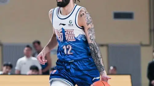 Manisa Basket'te kadro kurulurken kulübün taşınacağı iddiası şehri karıştırdı
