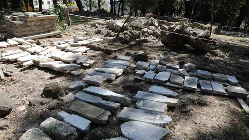 Samsun’un tarihi mezar taşları müze gibi sergilenecek