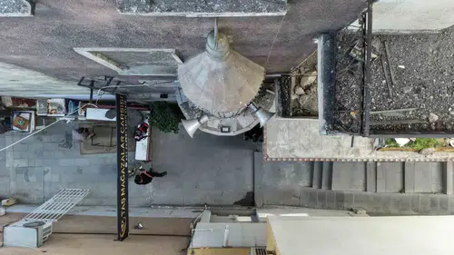 Erzurum’un dar sokağındaki yarım minare görenleri şaşırtıyor