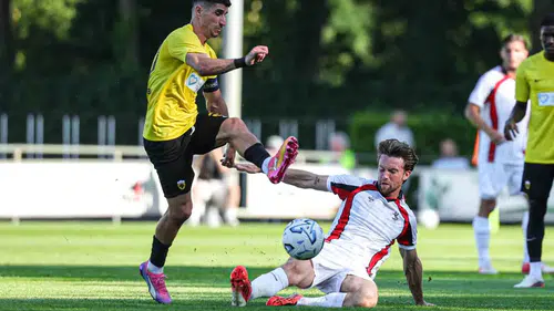 Samsunspor Hollanda kampında AEK engelini geçti