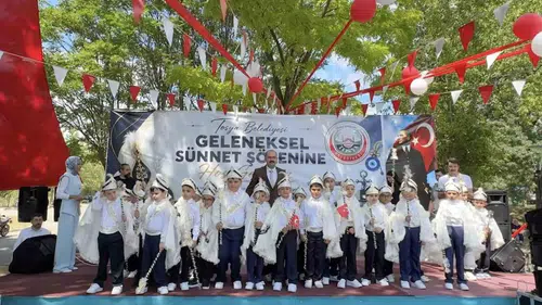 Tosya’da toplu sünnet şöleni ve yeni cezaevi müjdesi