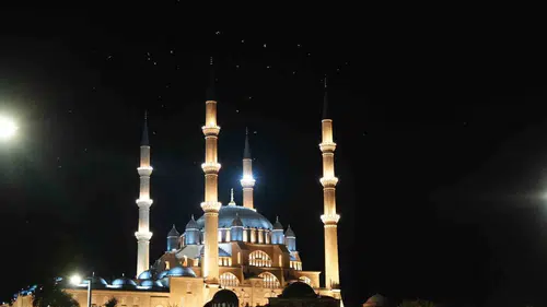 Edirne’de 15 Temmuz gecesi camilerden sela sesleri yükseldi