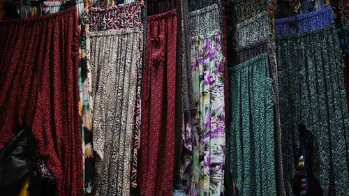 Gaziantep kavurucu sıcaklarda geleneksel şalvara döndü