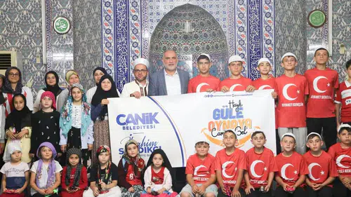 Canik Belediyesi camiye giden çocuklara bisiklet ve dron hediye ediyor
