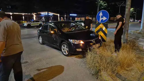Eskişehir’de gece yarısı taksi ve otomobil çarpıştı