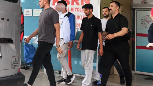 İnegöl meydanında gasp yapan iki kişi tutuklandı