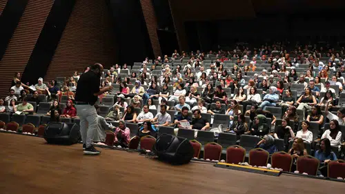 Isparta Belediyesi adaylar için ücretsiz KPSS kampı başlattı