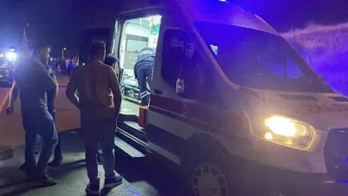 Sivas’ta kafa kafaya kaza 6 kişi hastanelik oldu